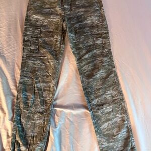 L.L. Bean Favorite Fit Camouflage Cargo Pants